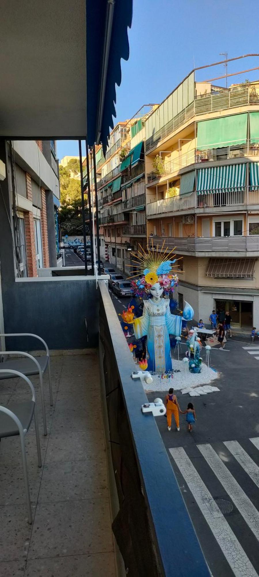 Apartamento Comodo A 10 Min Del Centro Alicante Kültér fotó