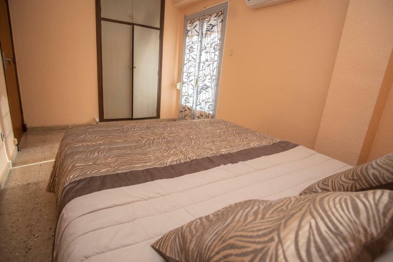 Apartamento Comodo A 10 Min Del Centro Alicante Kültér fotó