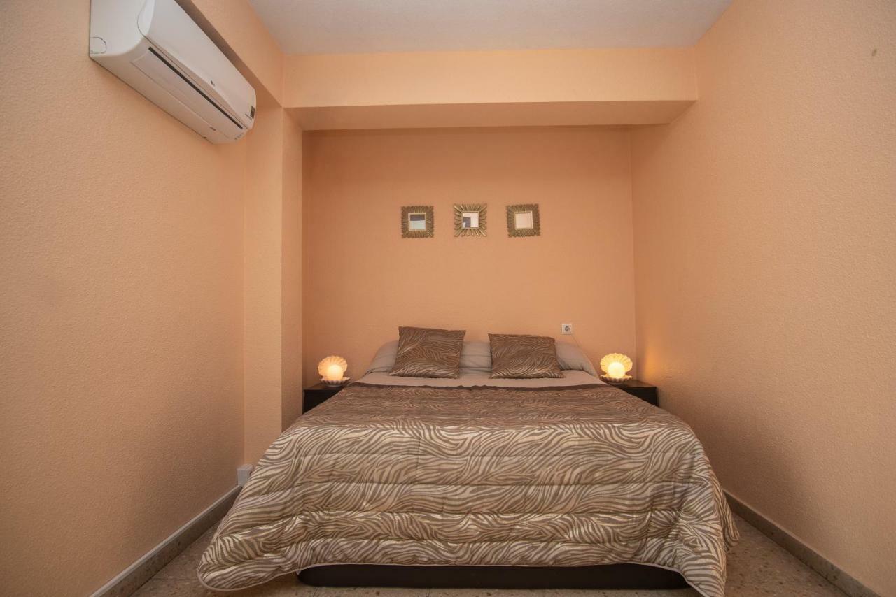 Apartamento Comodo A 10 Min Del Centro Alicante Kültér fotó